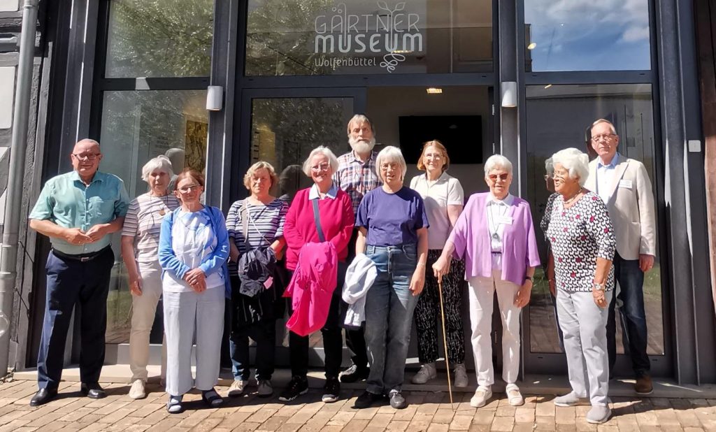 Die Gästeführer informierten sich im Gärtnermuseum.