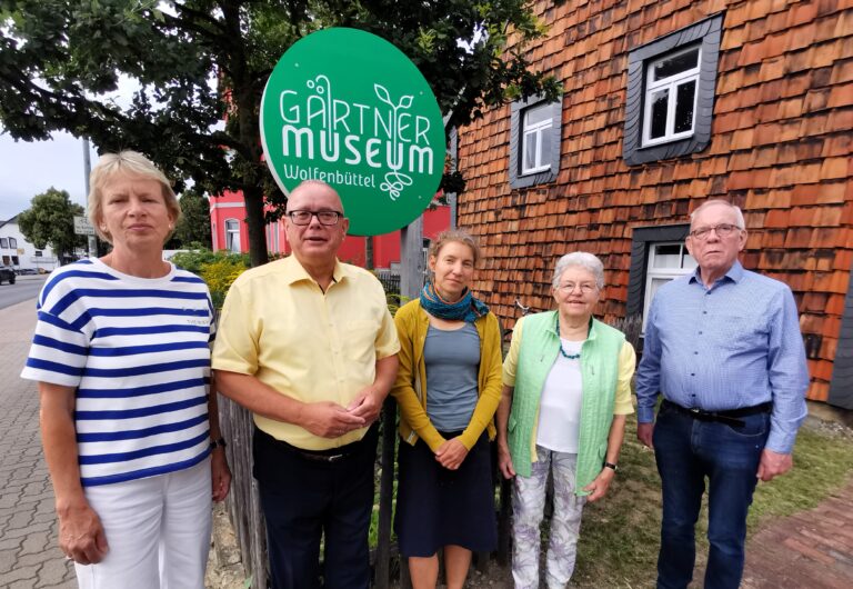 Das Gärtnermuseum hatte Meike Buck (3. v. l.) zu Gast.